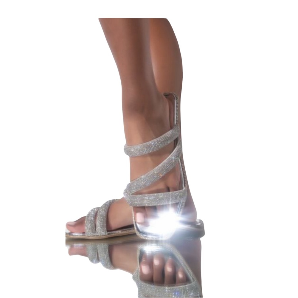 MORE THAN A DREAM FLAT SANDAL
